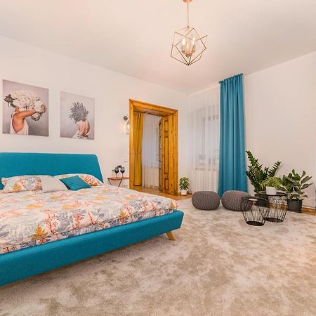 Garden Hideout - Central Apartment Брашов Экстерьер фото