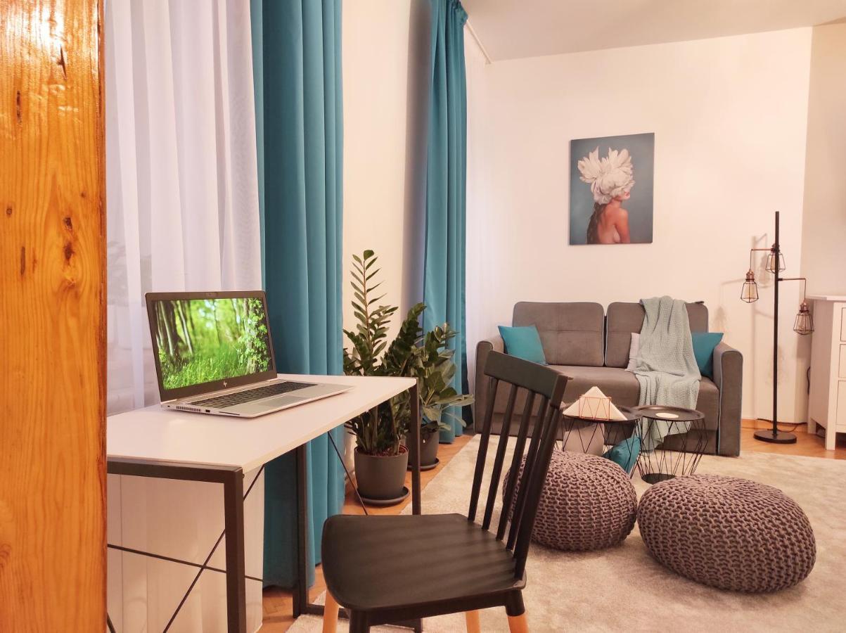 Garden Hideout - Central Apartment Брашов Экстерьер фото
